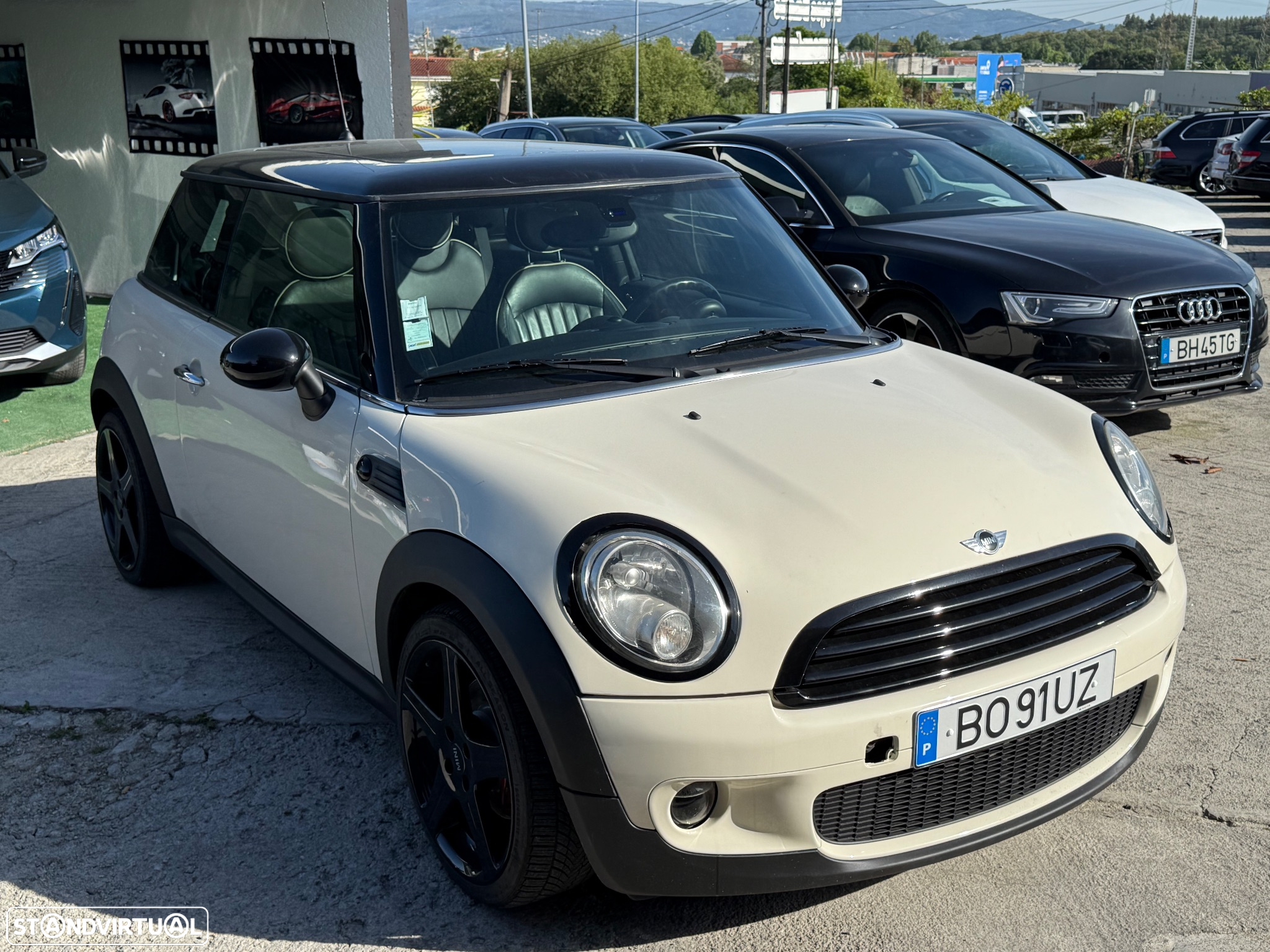 MINI 3 Portas Cooper D - 19