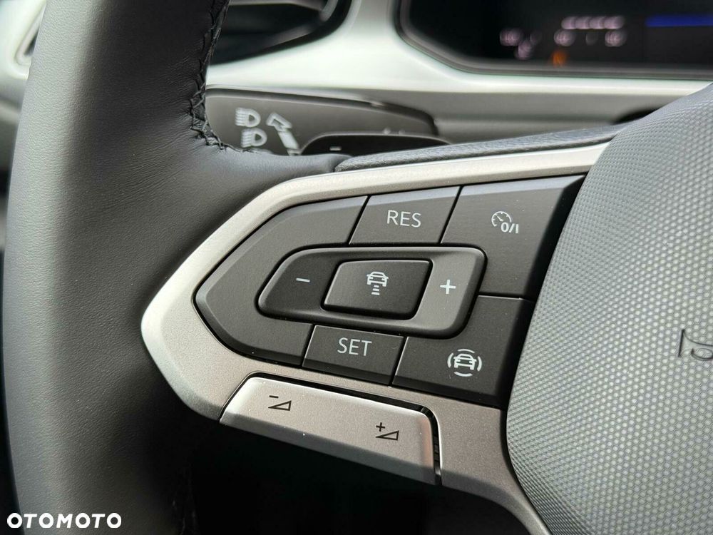 Volkswagen T-Roc 1.5 TSI Life DSG - 27