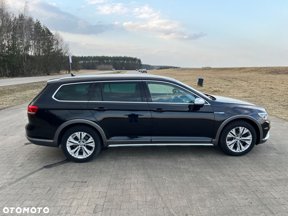 Volkswagen Passat Alltrack - 8