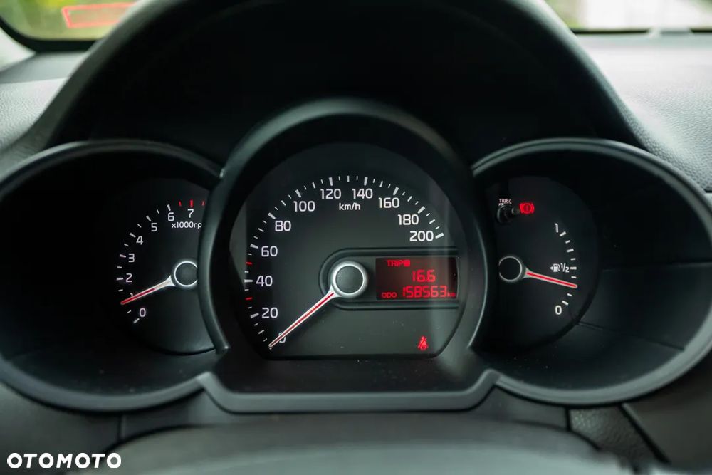 Kia Picanto 1.0 Dream Team Edition - 24