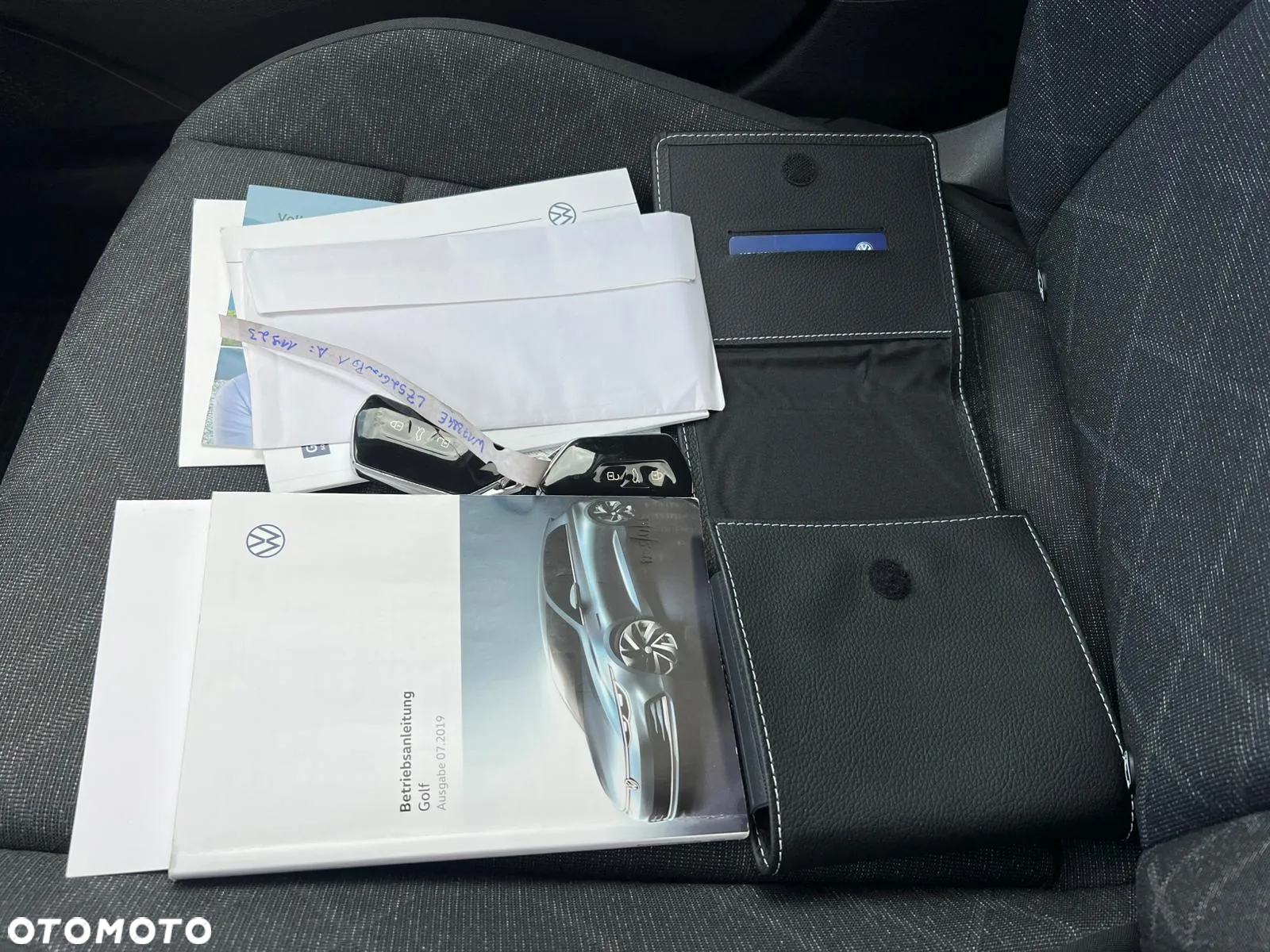 Volkswagen Golf 2.0 TDI SCR Active - 23
