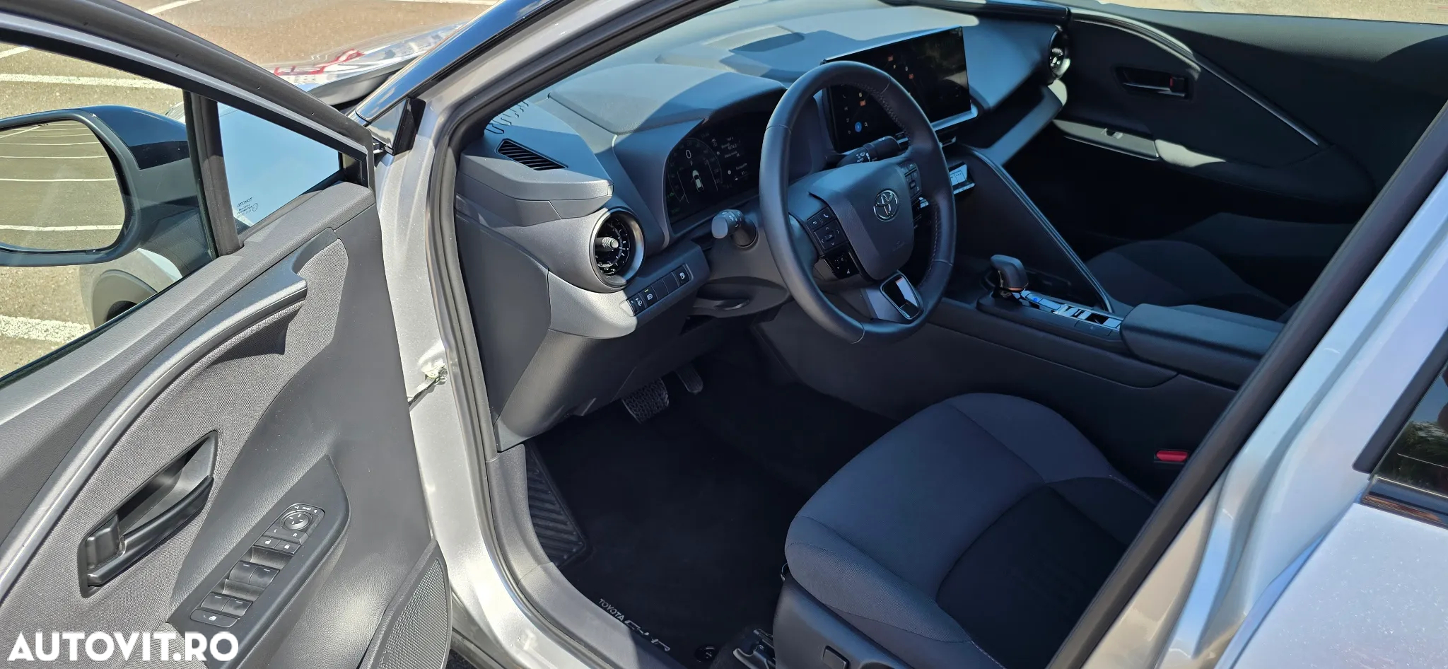 Toyota C-HR 1.8 Hybrid Team Deutschland - 21