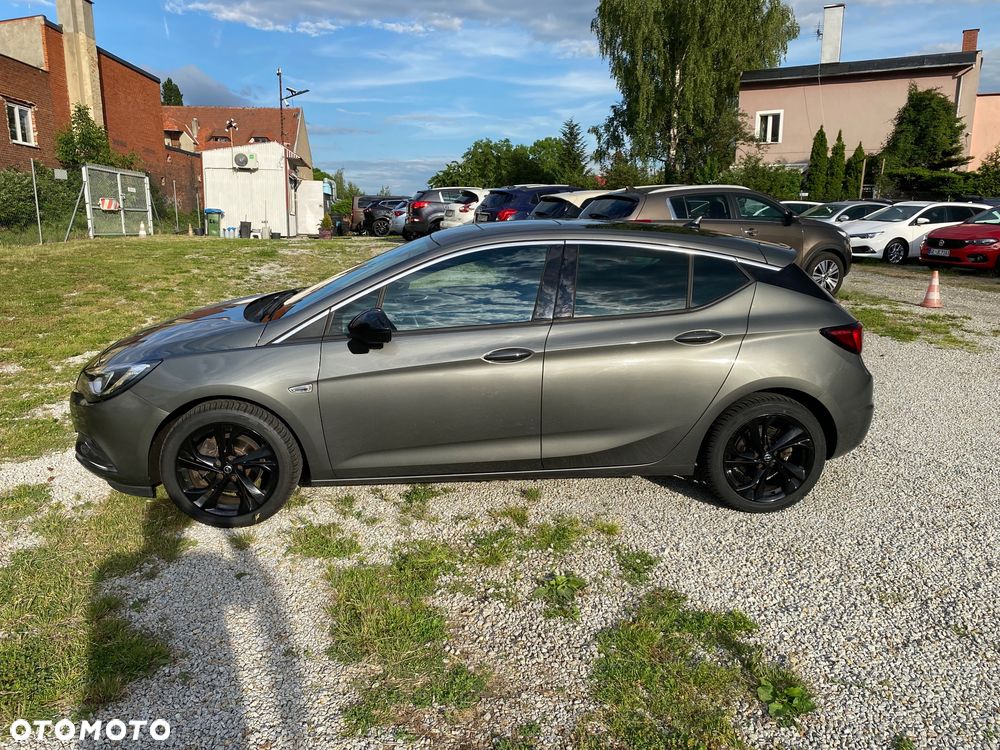 Opel Astra 1.4 Turbo Innovation - 17