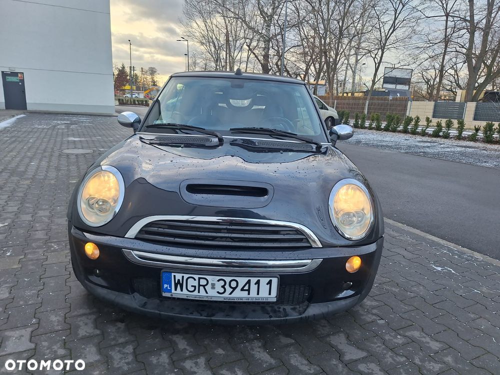 MINI Cooper S Sidewalk - 17