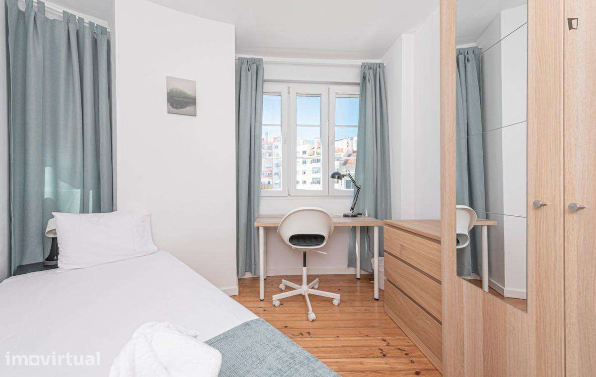 Quarto - localizado em Alcântara Lisbon - Grande imagem: 4/17