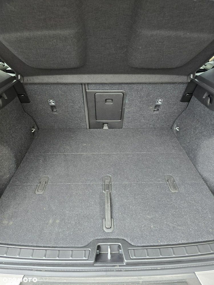 Volvo XC 40 - 26