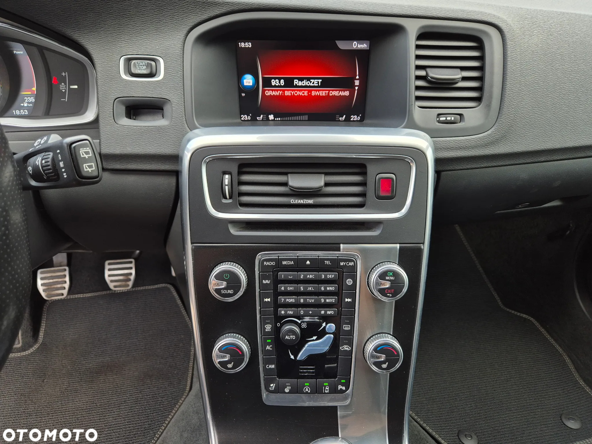 Volvo V60 D3 Drive-E R-Design Kinetic - 22