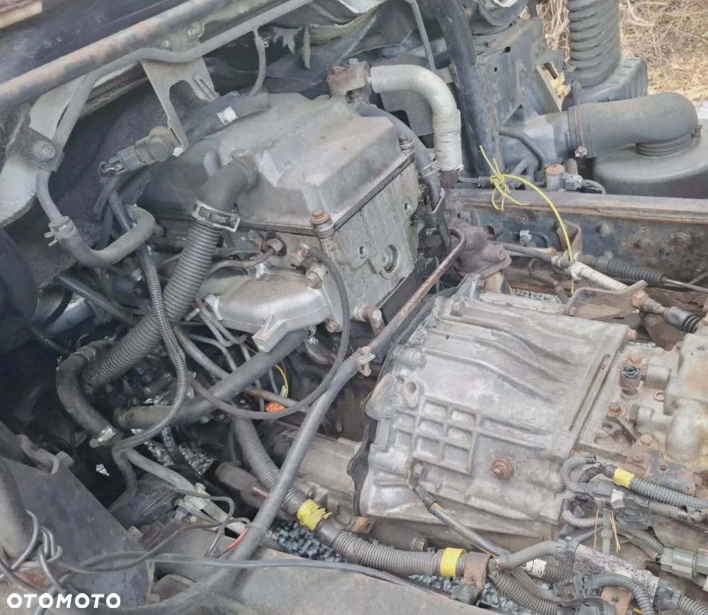 Mitsubishi Fuso Canter - 12