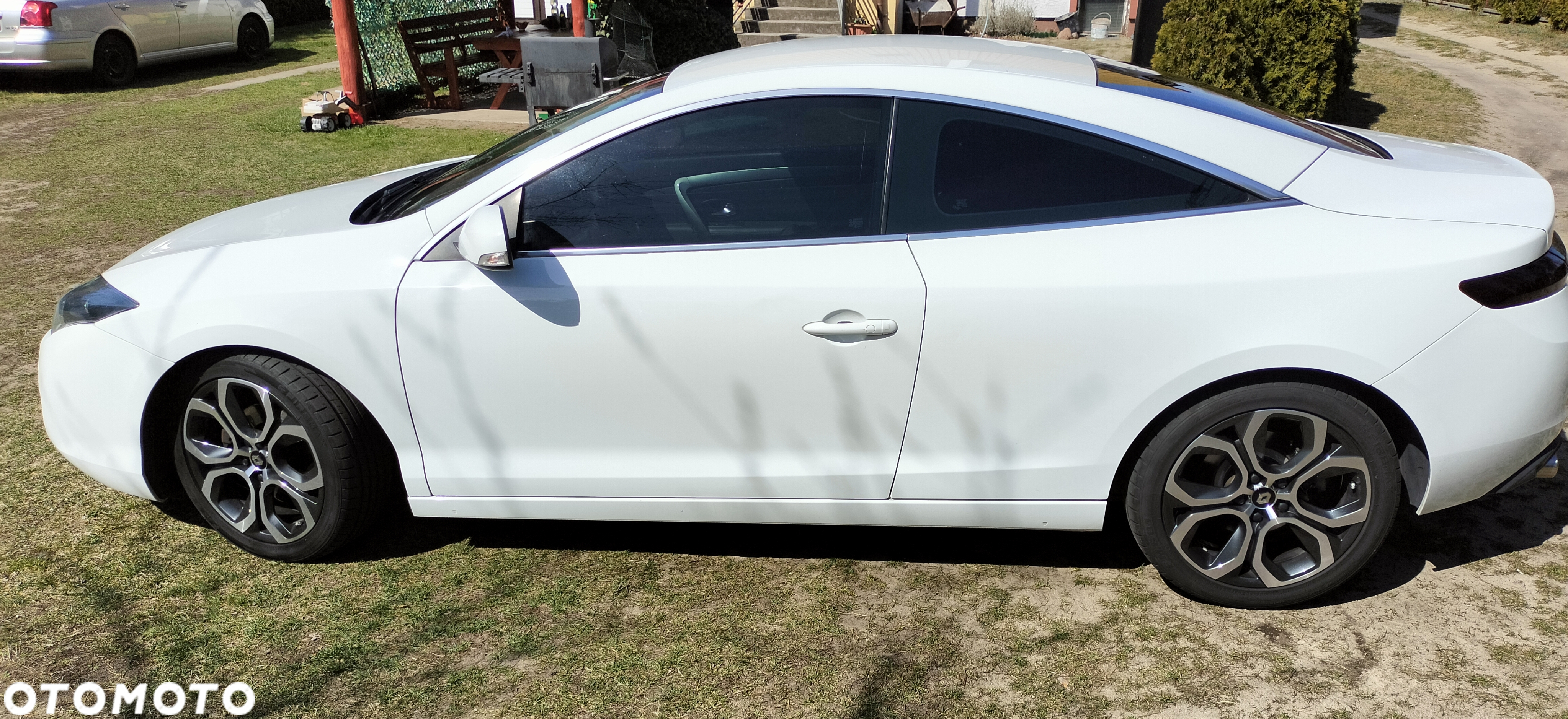 Renault Laguna Coupe 2.0 dCi FAP Dynamique - 4