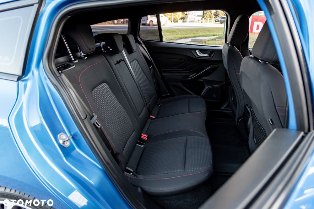 Ford Focus 1.0 EcoBoost Start-Stopp-System ST-LINE X - 22