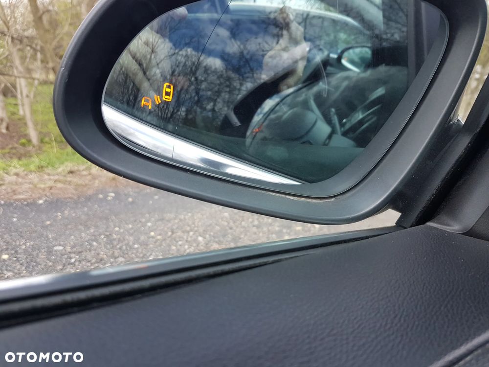 Opel Astra 2.0 CDTI DPF SportsTourer Exklusiv - 14
