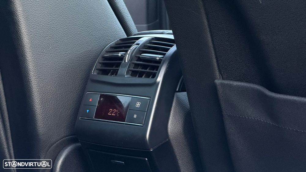Mercedes-Benz E 220 CDI Avantgarde BlueEfficiency Auto. - 13