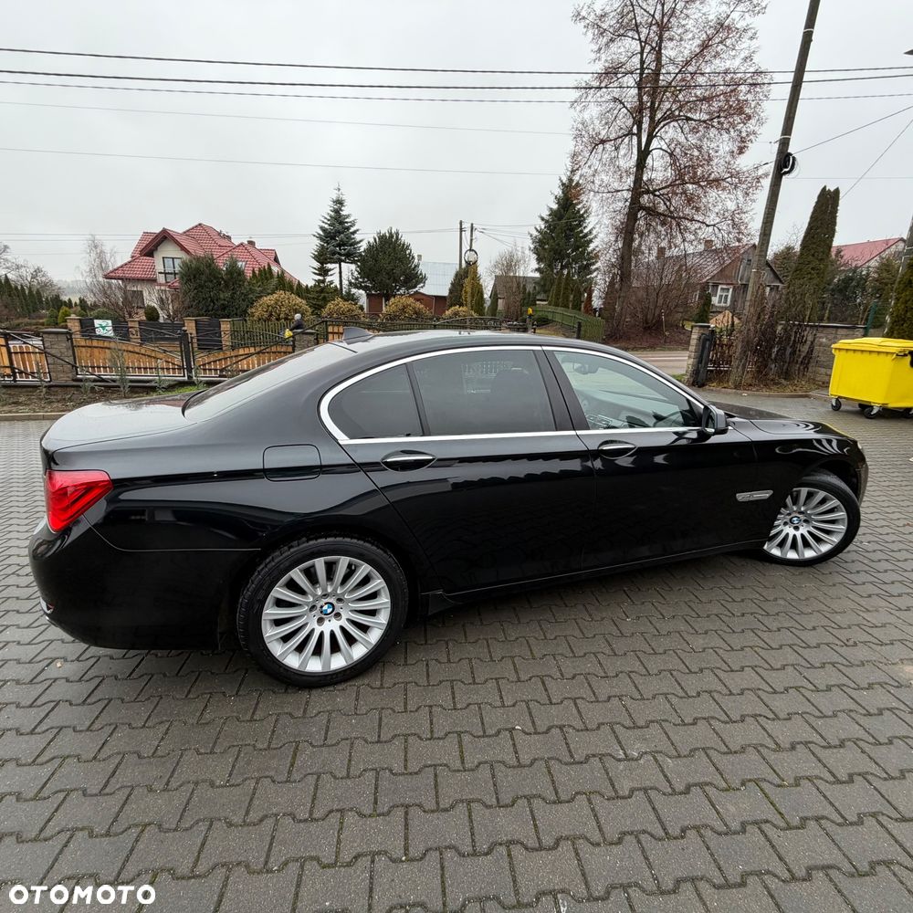 BMW Seria 7 740d xDrive - 19