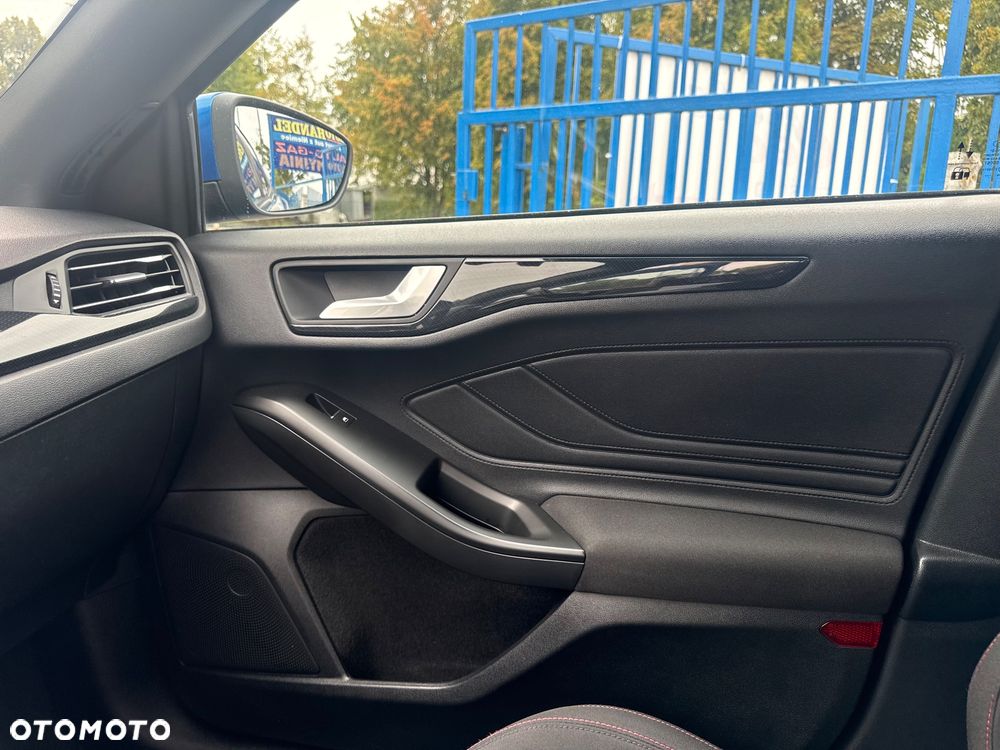 Ford Focus 1.5 EcoBlue Start-Stopp-System ST-LINE - 34