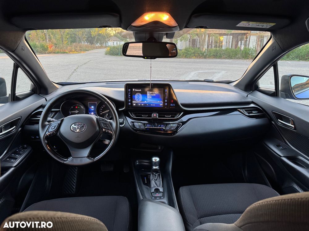 Toyota C-HR 1.8 HSD 4x2 CVT C-ult - 19
