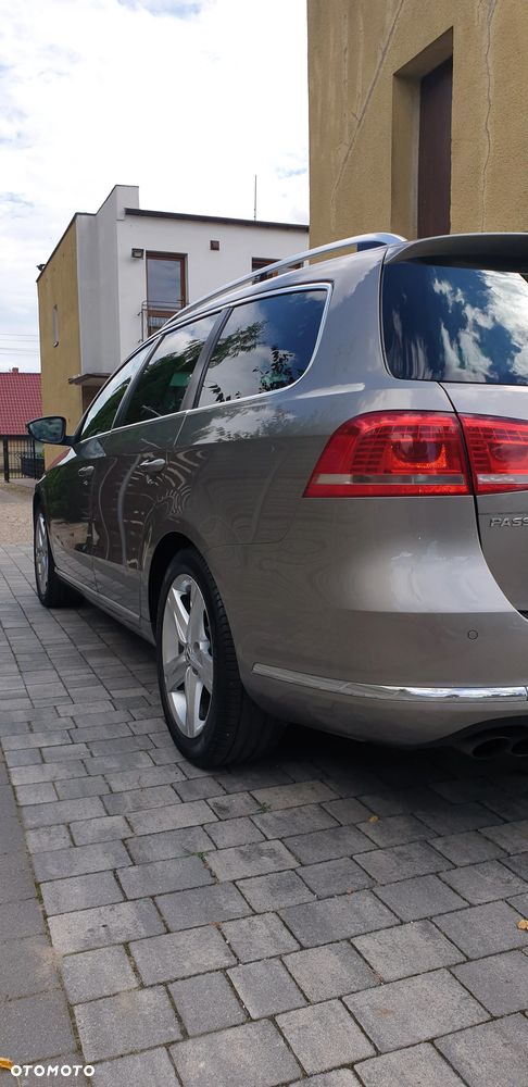 Volkswagen Passat 2.0 TDI Comfortline - 18