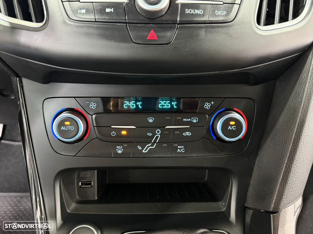 Ford Focus 1.5 TDCi Titanium - 31