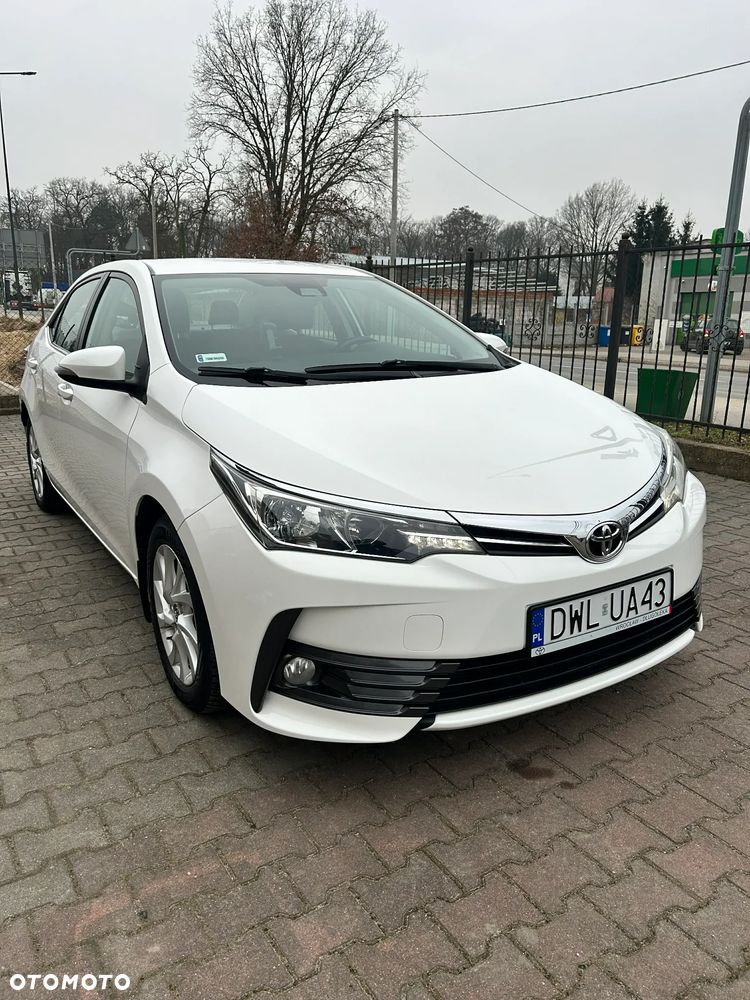 Toyota Corolla 1.6 Comfort - 1