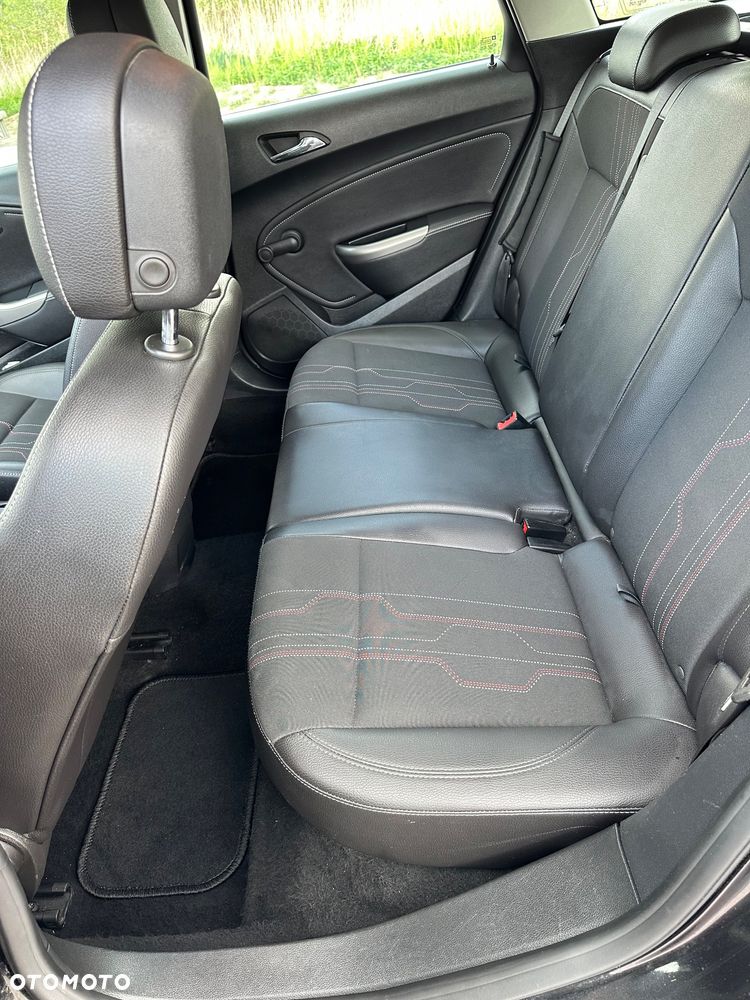 Opel Astra 1.4 T Cosmo - 28