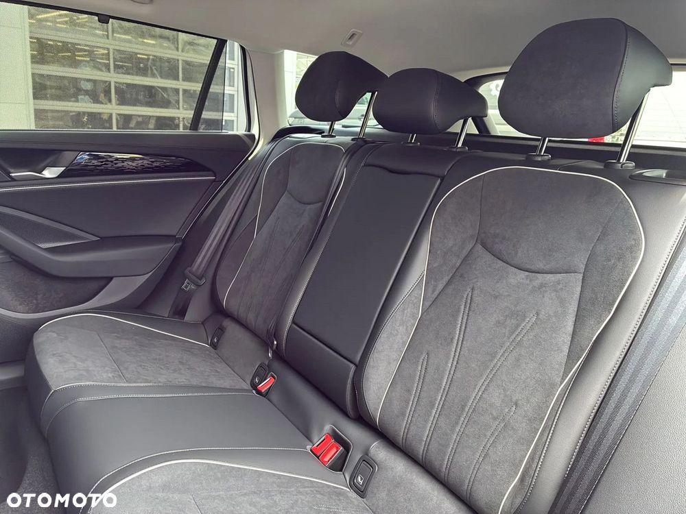 Volkswagen Passat - 7