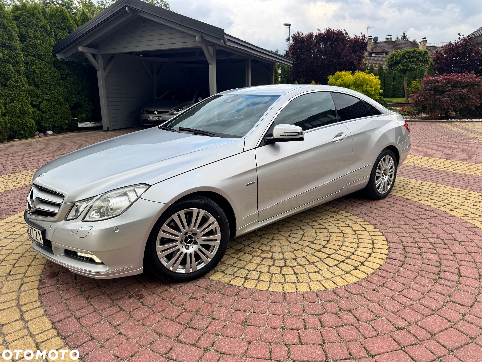 Mercedes-Benz Klasa E 350 CGI Cabrio BlueEFFICIENCY 7G-TRONIC Avantgarde - 4
