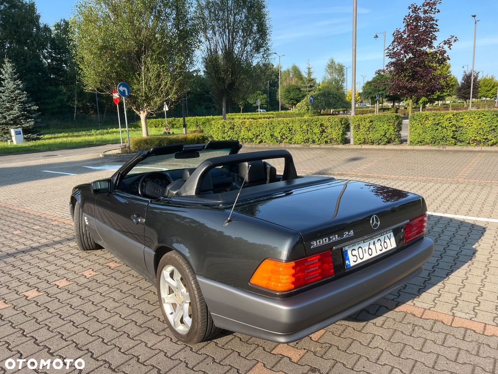 Mercedes-Benz SL - 21