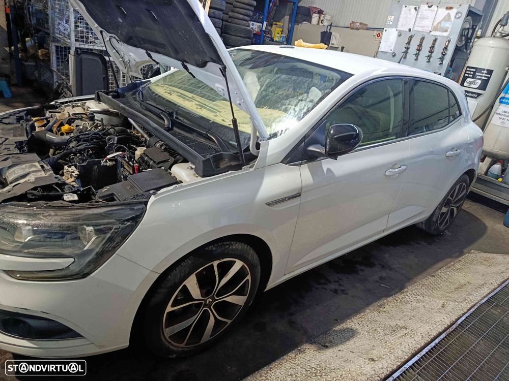Carro MOT: H5H470 RENAULT MEGANE 4 2018 1.3 Tce 116CV 5P BRANCO GASOLINA - 2