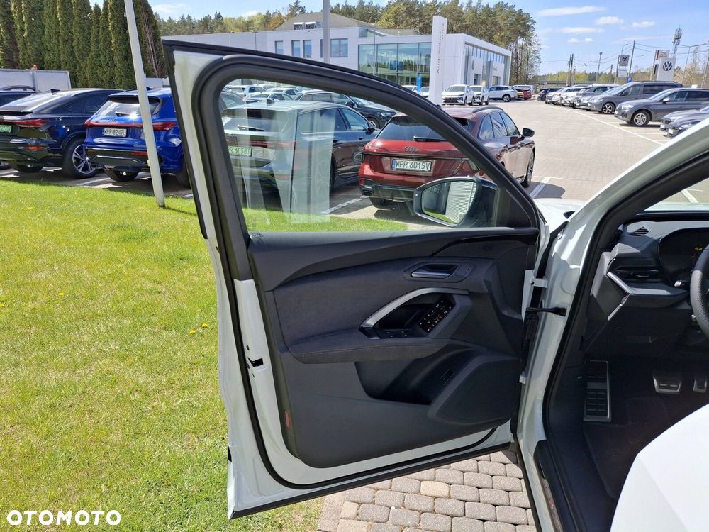 Audi Q5 Sportback - 25