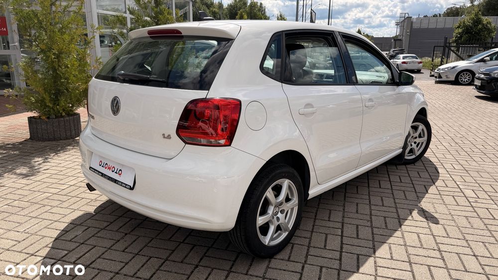 Volkswagen Polo 1.4 16V Comfortline - 4