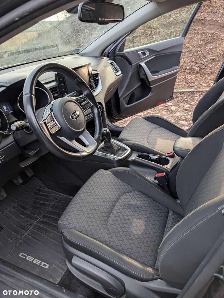 Kia Ceed 1.4 T-GDI M - 8