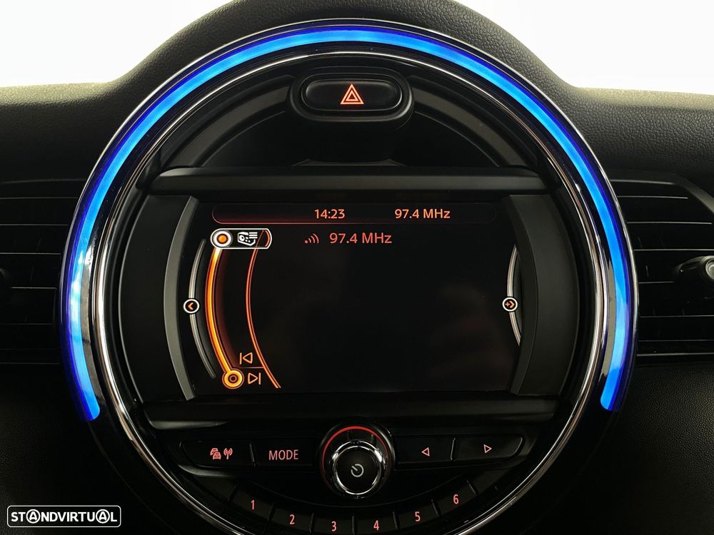 MINI 5 Portas Cooper D Aut. Seven - 37