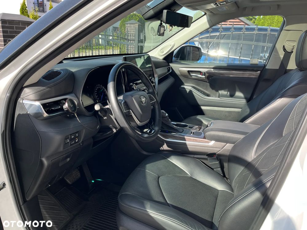 Toyota Highlander 2.5 Hybrid Executive - 23