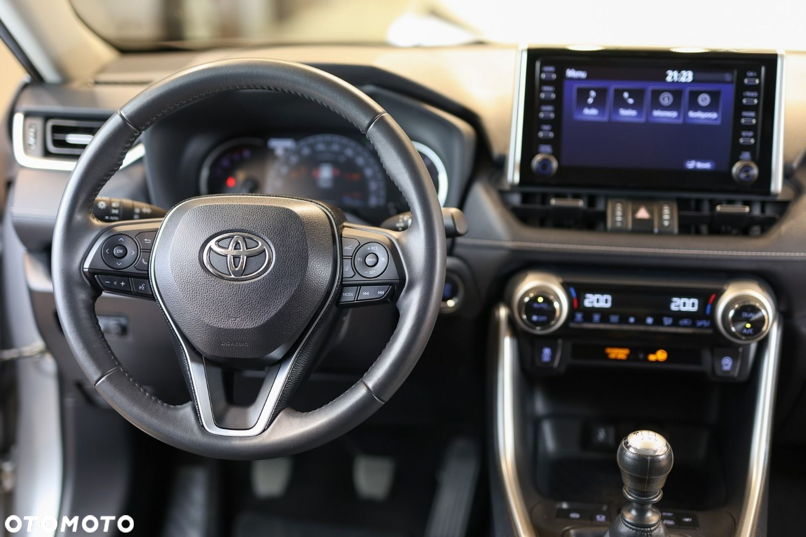 Toyota RAV4 - 22