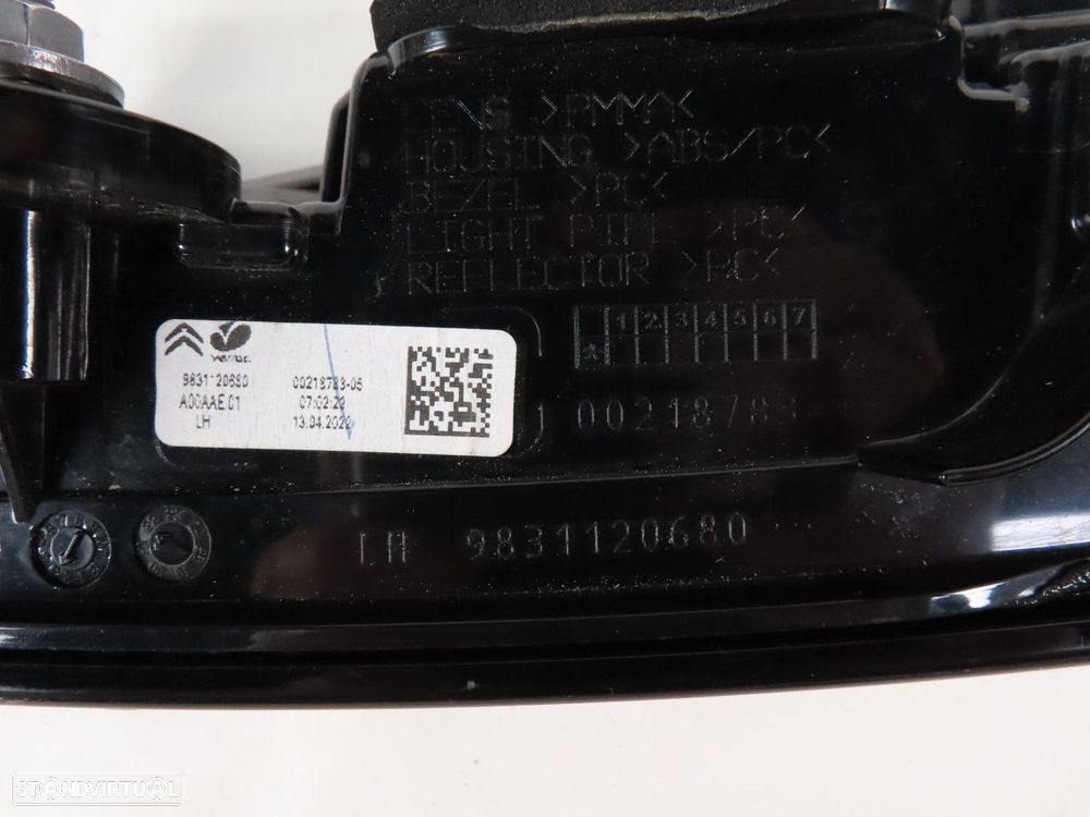 Farolim da mala Esquerdo Seminovo/ Original CITROEN C4 III (BA,BB/BC) 9831120680 - 5