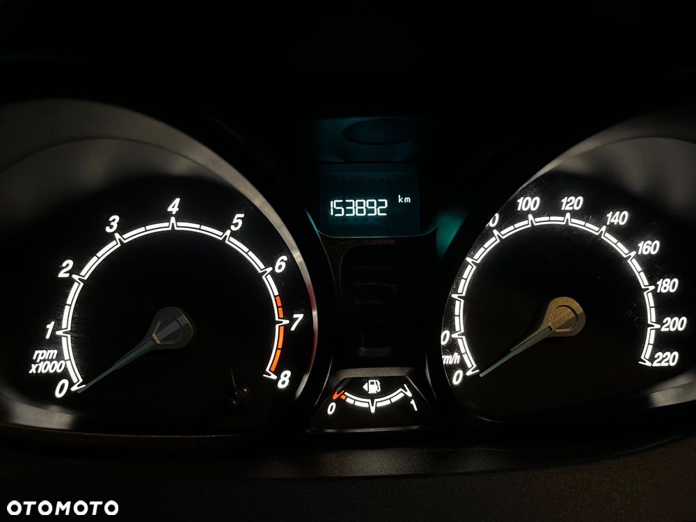 Ford Fiesta - 12
