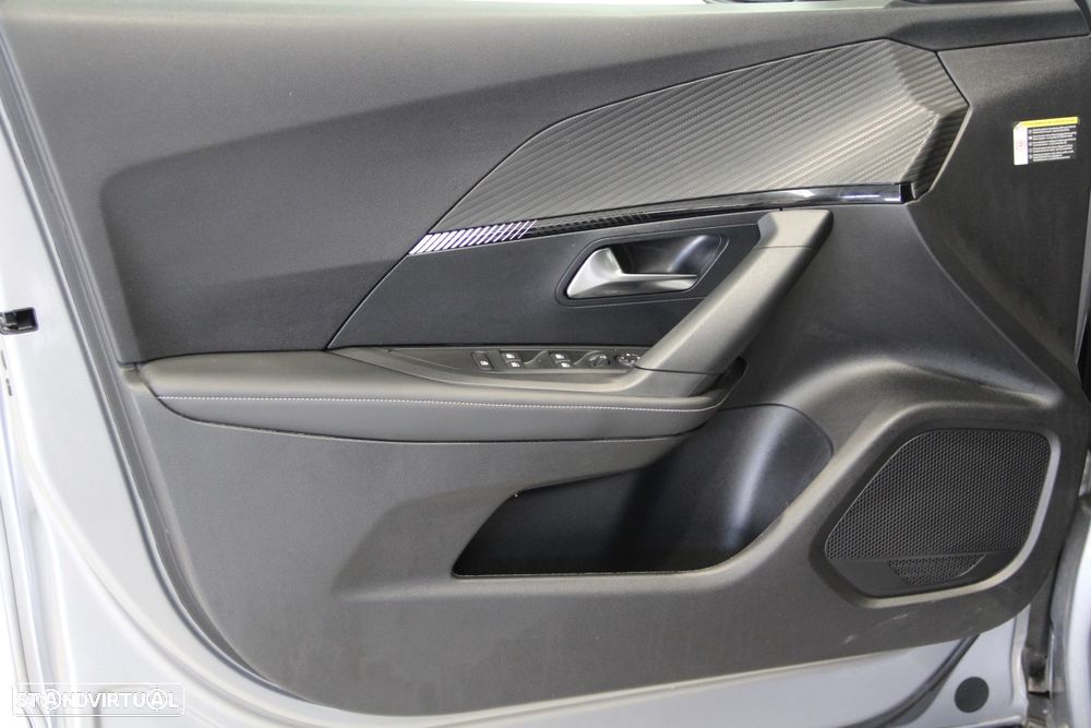 Peugeot 2008 1.2 Hybrid Allure e-DCS6 - 5
