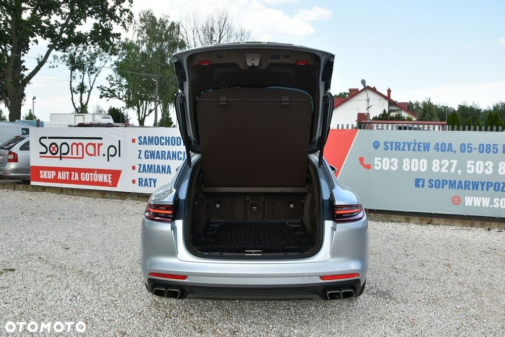Porsche Panamera Turbo Sport Turismo - 25