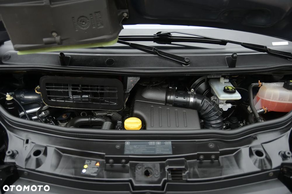 Opel Vivaro - 34