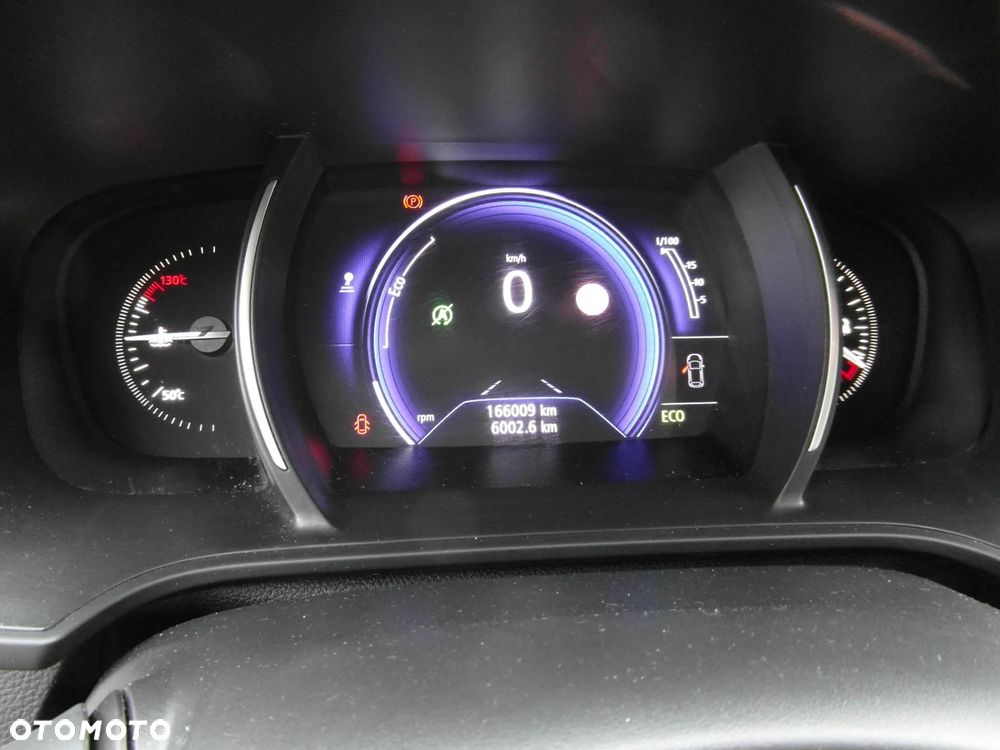 Renault Megane ENERGY TCe 100 PLAY - 24