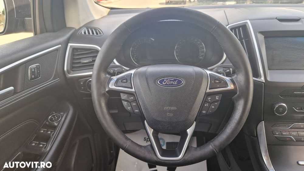 Ford Edge - 12
