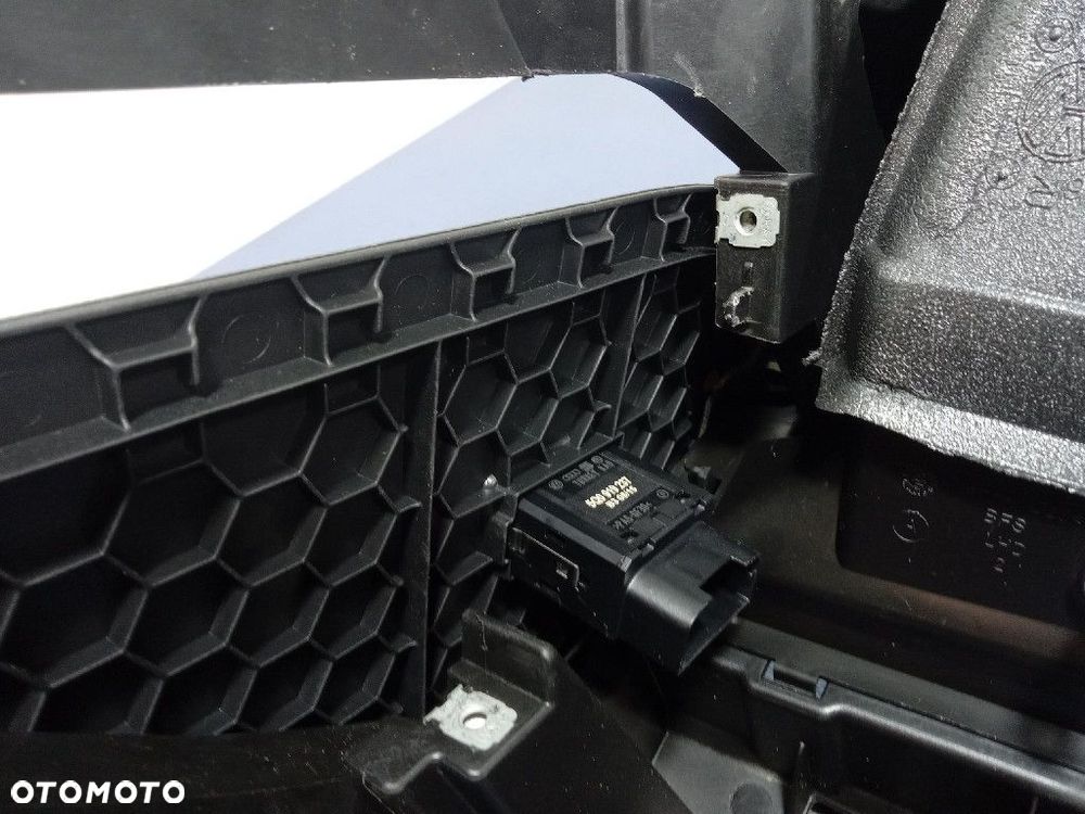 VW PASSAT B8 2014-2020 DESKA KONSOLA EUROPA AIRBAG - 6