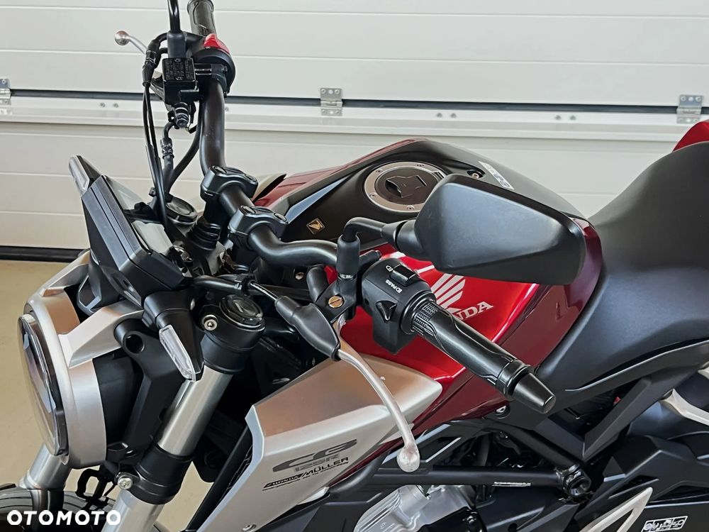 Honda CB - 10