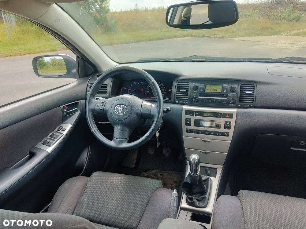 Toyota Corolla 1.4 D-4D - 8