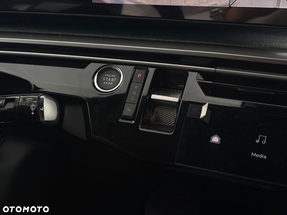 Peugeot 3008 1.2 PureTech mHEV GT E-DCS6 - 26