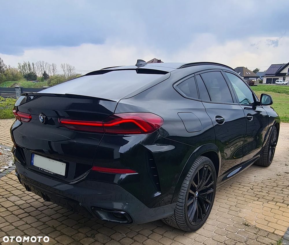 BMW X6 xDrive40i mHEV - 2