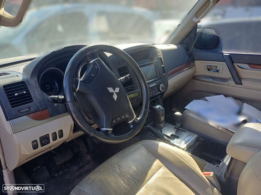 Peças Mitsubishi Pajero III (V7_W, V6_W) 3.2 Di-D (V68W) 2007 - 7