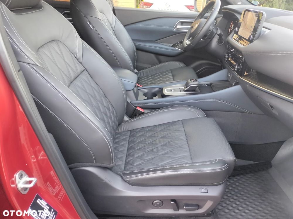 Nissan Qashqai 1.3 DIG-T MHEV Xtronic Tekna+ - 25
