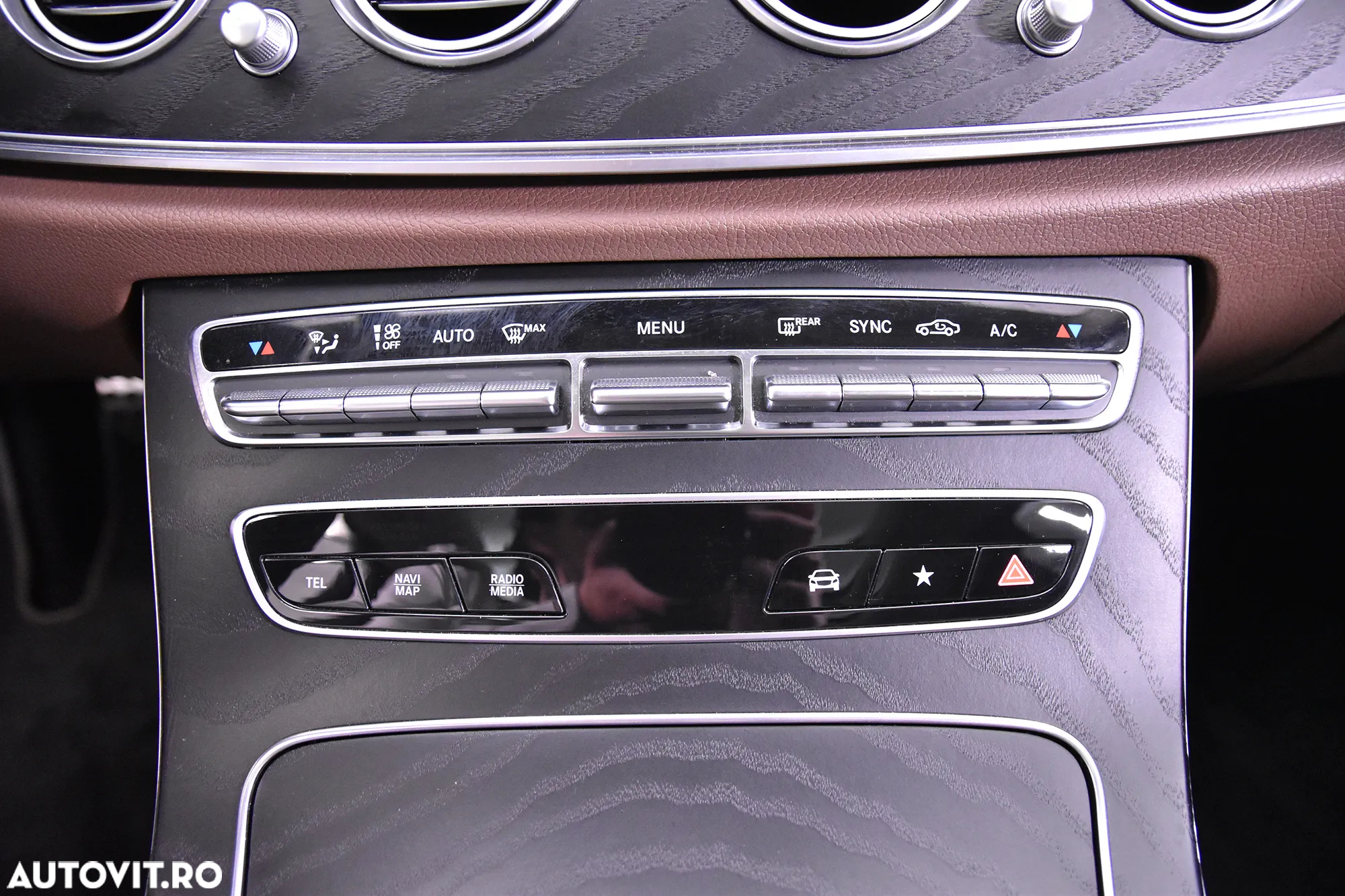Mercedes-Benz E 220 d All-Terrain 4MATIC Aut. - 17