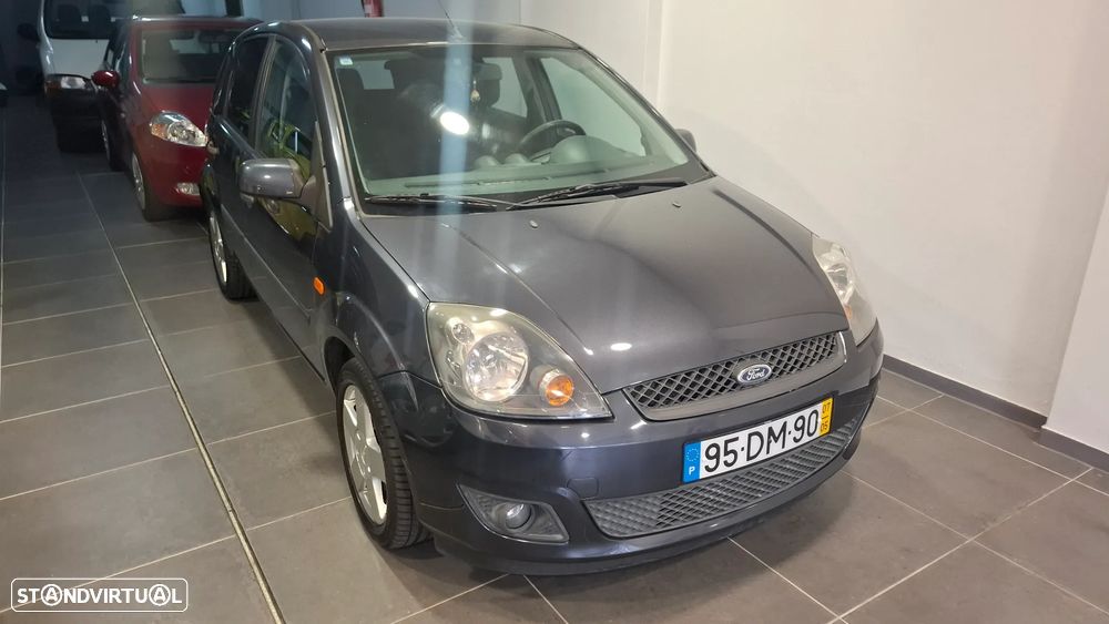 Ford Fiesta 1.4 TDCI Ghia - 6