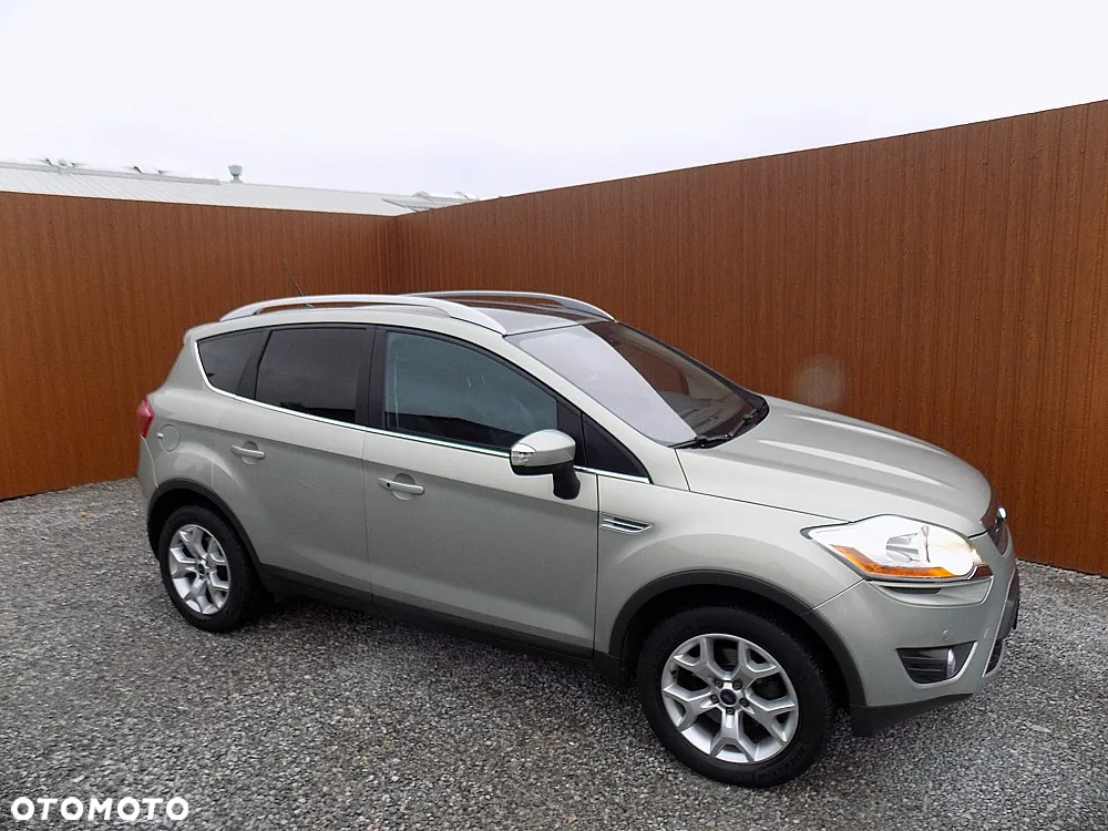 Ford Kuga 2.0 TDCi 2x4 Titanium - 33